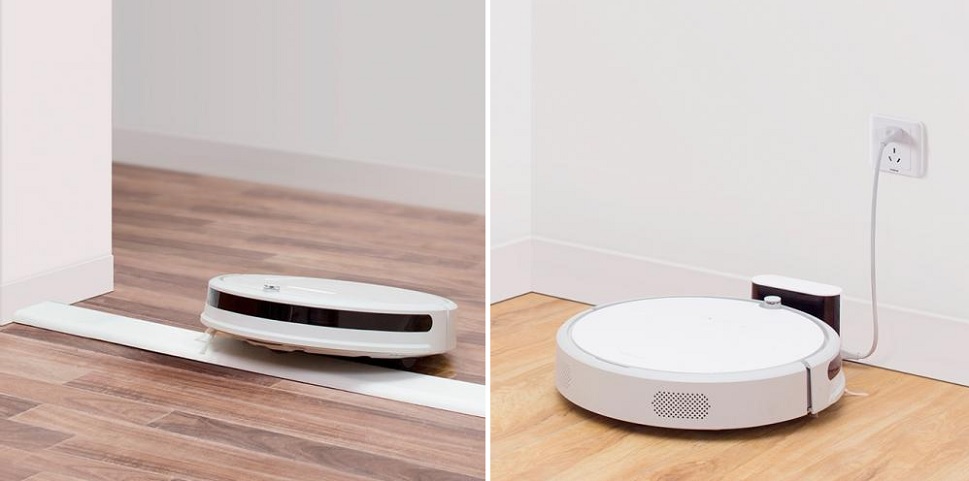 автоматически встает на базу зарядки